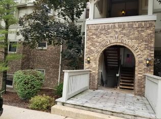 2307 Yosemite Park Ct APT A, Maryland Heights, MO 63043