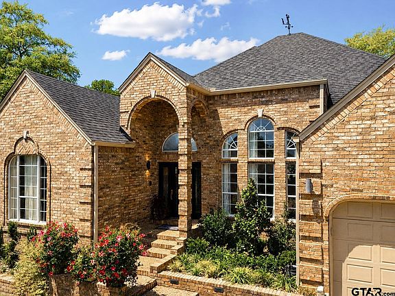 3rd image of 7149 Holly Square Ct