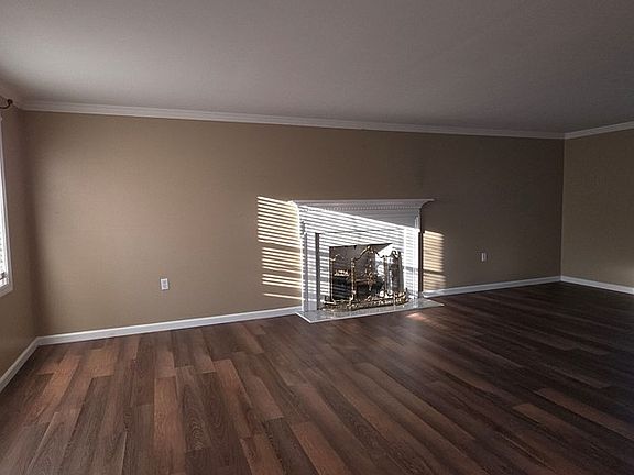 3rd image of 97 Ainswood Avenue