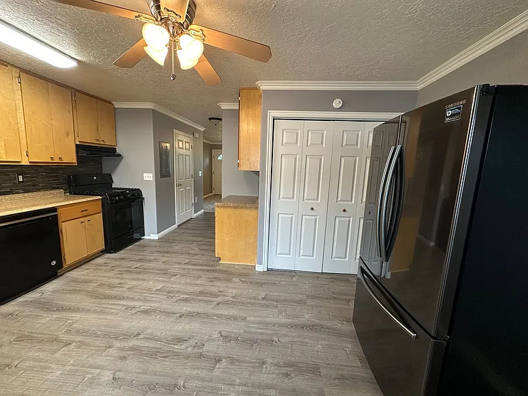 624 Sunflower Rd — Photo 4