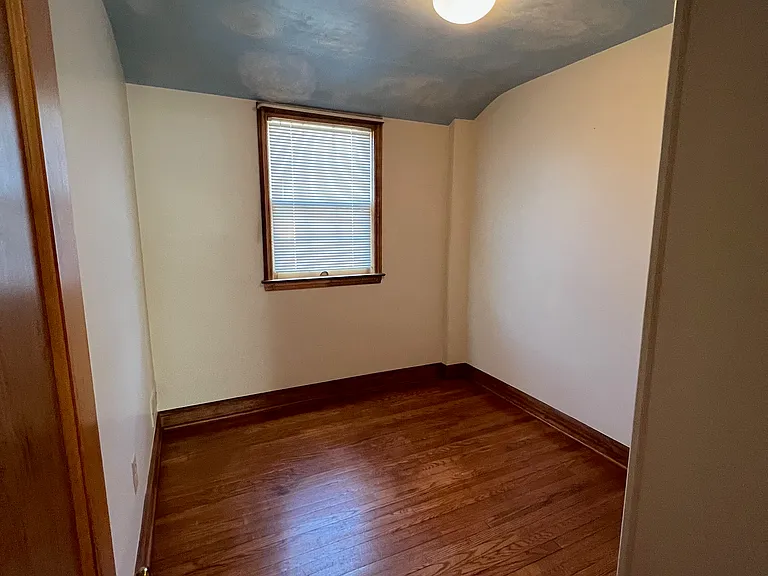 8446 Loch Raven Blvd — Photo 9
