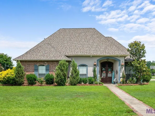 36290 Stanton Hall Ave, Denham Springs, LA 70706