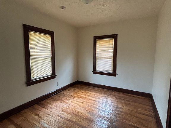 3rd image of 3418 W 45th St Floor 1