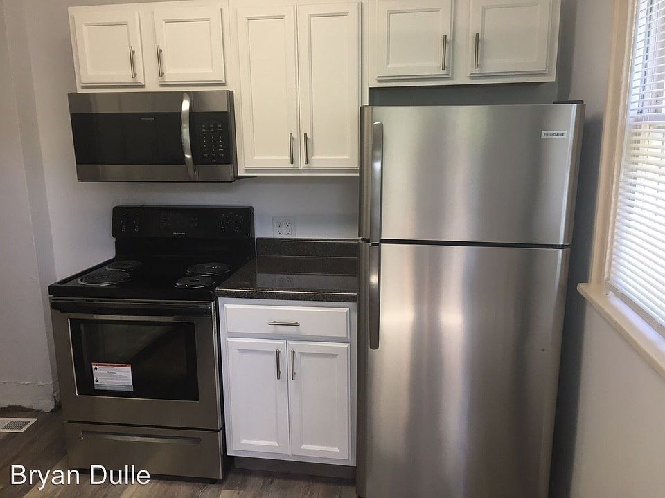2nd image of 2404 Glenmawr Ave #2406