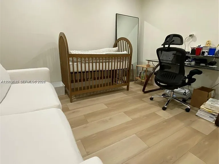 1200 Tallwood Ave #302 — Photo 16