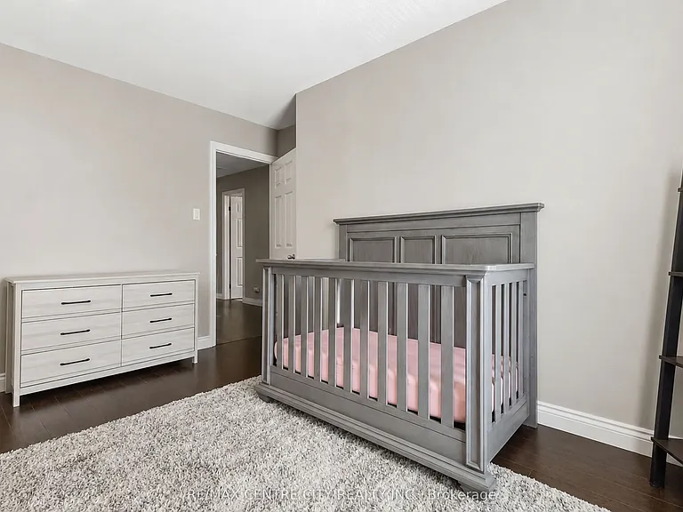 423 Everglade Cres — Photo 13