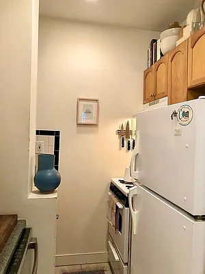 Rented by Jonathan Wachtel, LREB | media 20