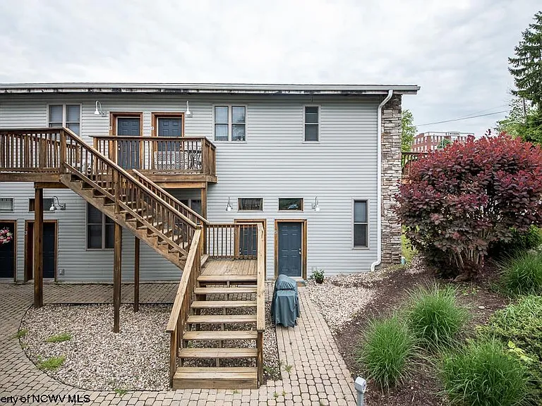 749 Richwood Ave — Photo 14
