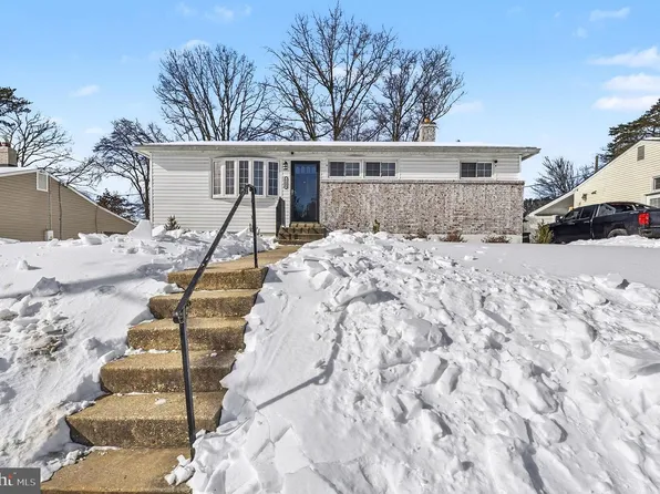 8806 Lakewood Rd, Parkville, MD 21234