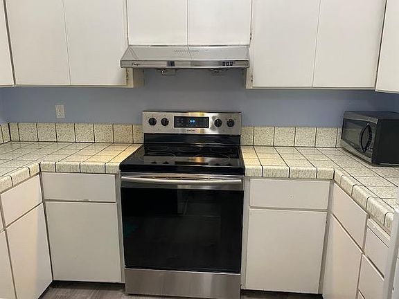 4th image of 3190 Impala Dr #3