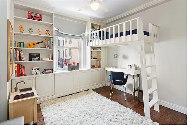 Sold by Engel & Völkers New York City | media 19