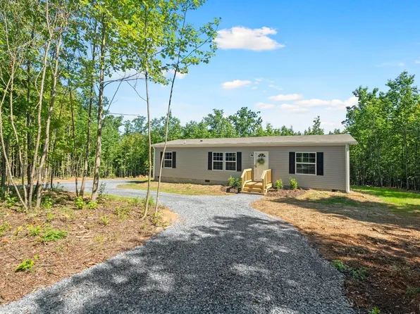 624 Mud St, Concord, VA 24538