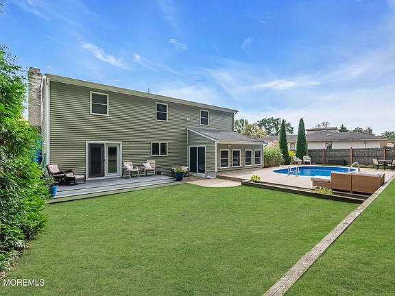 4th image of 684 Mccormick Drive