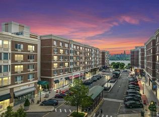 3112 City Pl #3112, Edgewater, NJ 07020