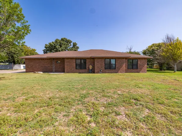 208 Quail Run, Ozona, TX 76943