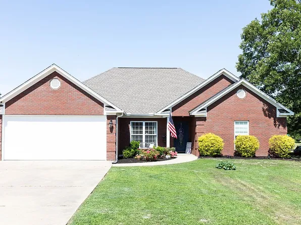 61 McKenzie Dr, Columbus, MS 39705