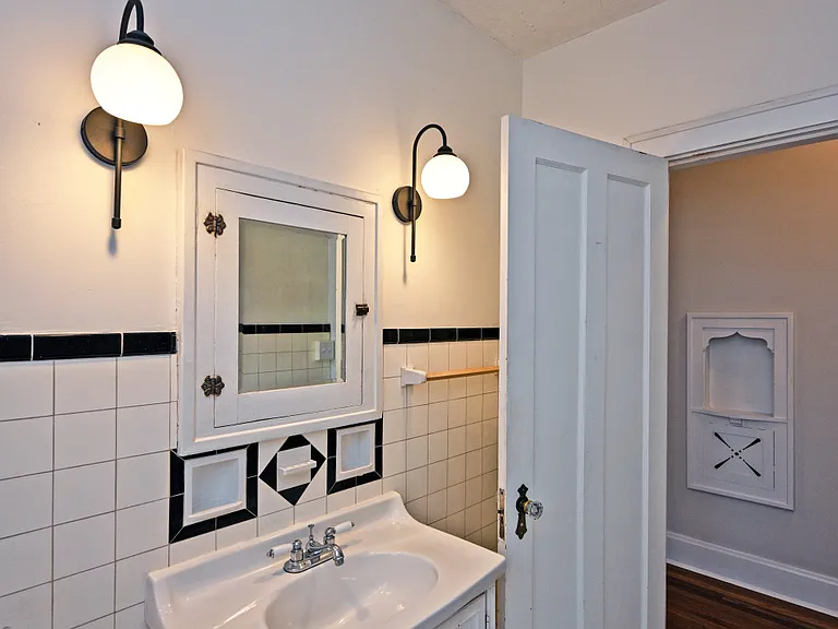 4956 Oaklawn Dr — Photo 12