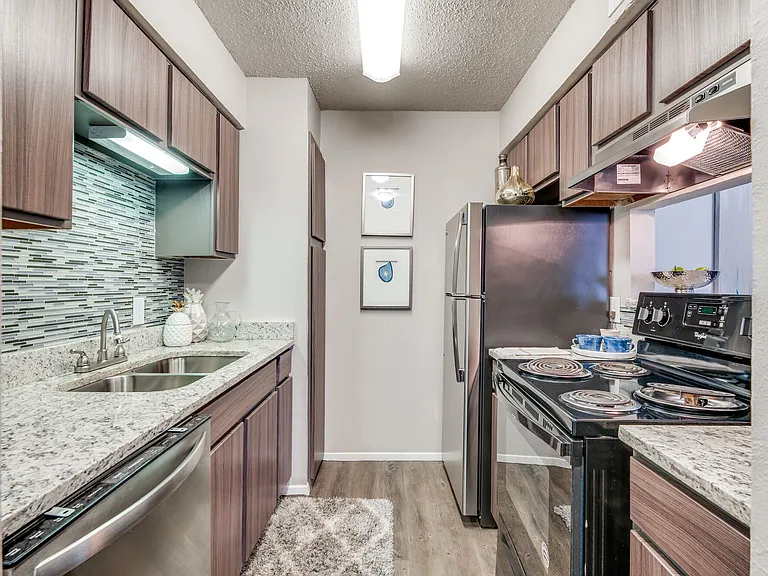 5744 Coventry Park Dr — Photo 34