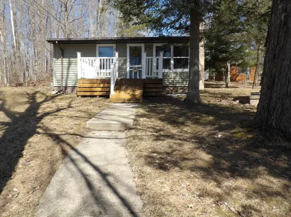 5190 Pine St, Glennie, MI 48737