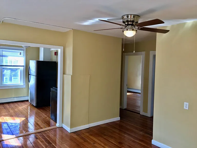 110 Gesler St #3 — Photo 5
