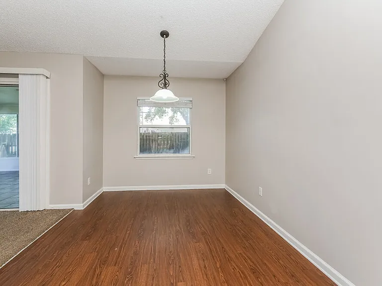 1336 Marsh Grass Ct — Photo 6