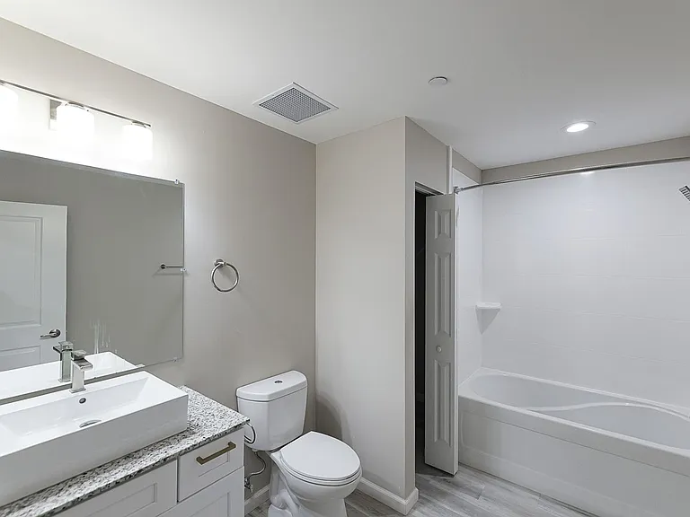 The Venue Apartments — Photo 33