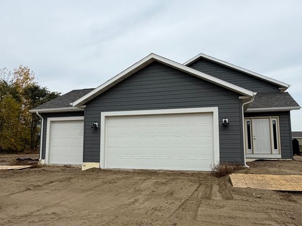 806 Cattail Dr