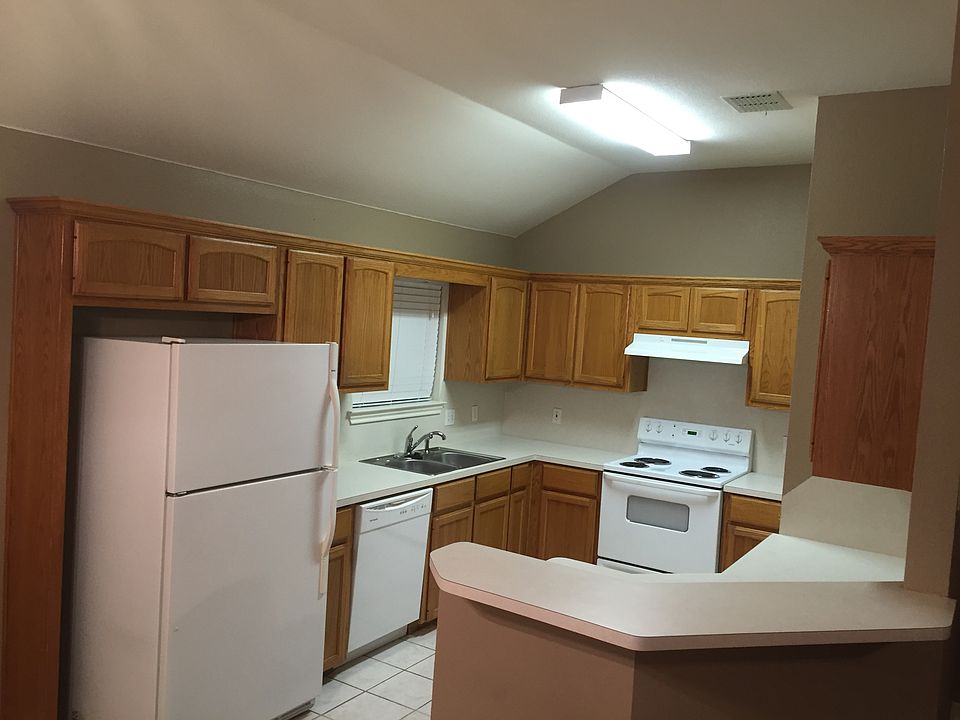 2nd image of 607 Park Meadows Dr #607