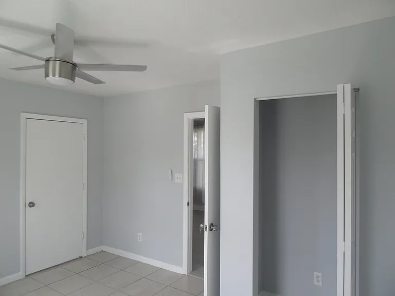1600 Roosevelt Ave — Photo 15
