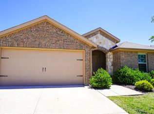 928 Roland Dr, Fate, TX 75189