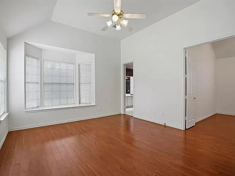 3420 Devonshire Ct — Photo 6