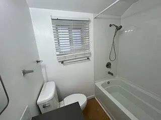 282 N Main St — Photo 10