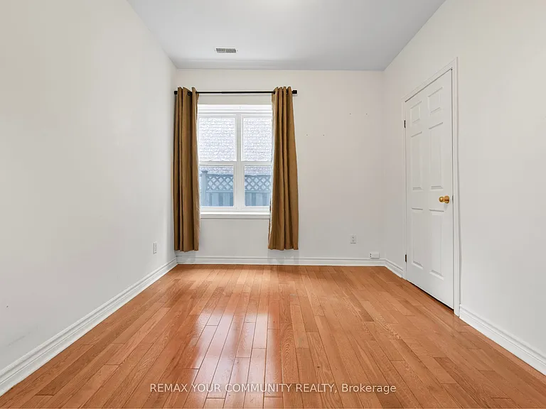 151 Dovercourt Rd #MAIN — Photo 6