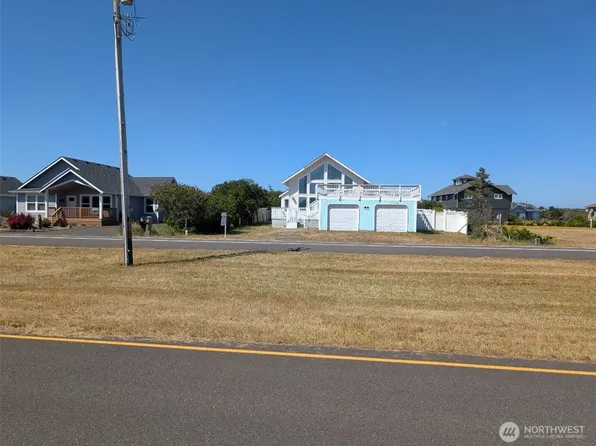 1249 E Ocean Shores Boulevard SW, Ocean Shores, WA 98569