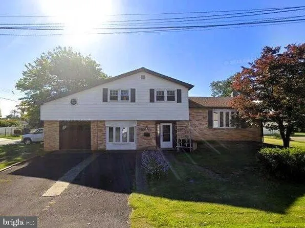 2861 Doris Ave, Cornwells Heights, PA 19020