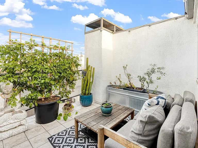 100 Driftwood St #10 — Photo 21