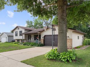 3455 Monarch Ave, Marion, IA 52302