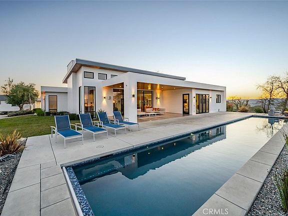 4th image of 705 Sequoia Ln
