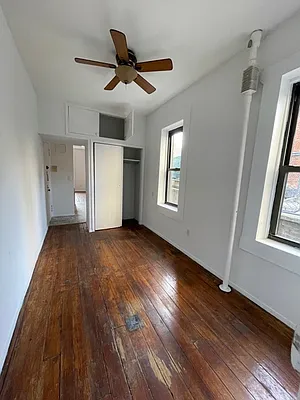 Rented by Cohen Smith Chang LLC | media 10