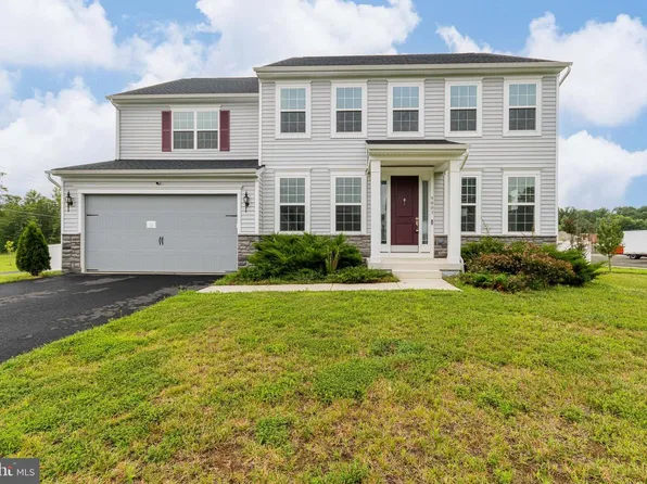 9003 Walnut Hill Rd, Fredericksburg, VA 22408