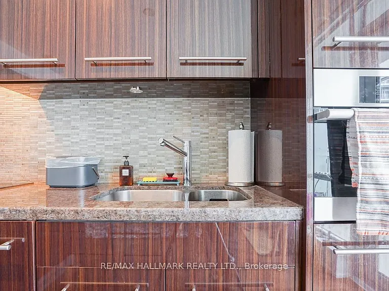 80 John St #3704 — Photo 9