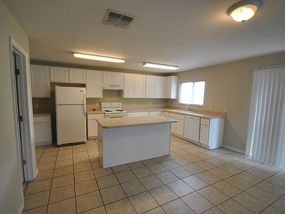 3rd image of 1959 Sawfish Dr
