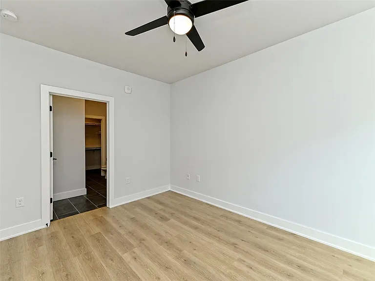 2500 Longview St #518 — Photo 6