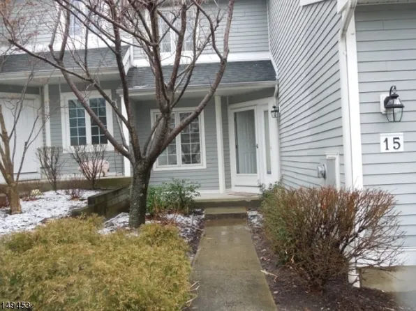 15 Barge Ct, Montville, NJ 07045
