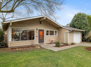 7825 SE Sherman St, Portland, OR 97215