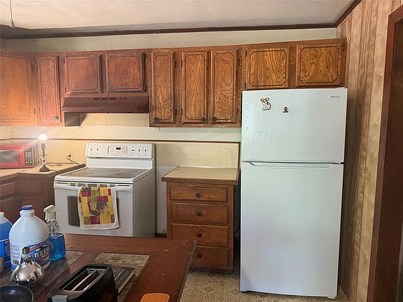 5th image of 23181 Idlewild Ln