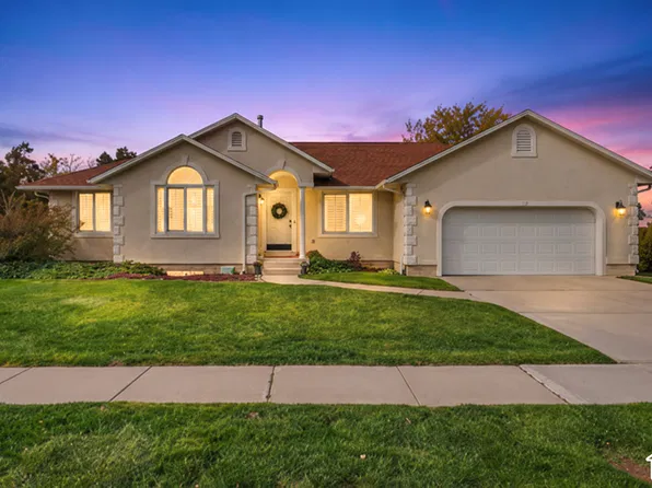 11192 S Crescent Vista Ln W, Sandy, UT 84070
