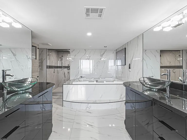 3111 Bel Air Dr #28H — Photo 64
