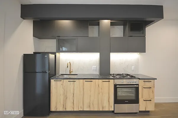 Rented by Citi Habitats | media 37