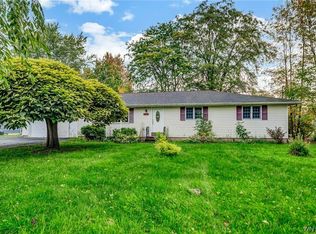 6997 Sy Rd, Niagara Falls, NY 14304